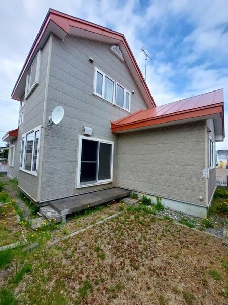 4SLDK Corner Lot House for Sale in Tomakomai, Hokkaido - Thumbnail 2