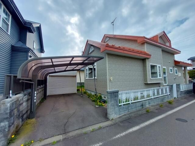 4SLDK Corner Lot House for Sale in Tomakomai, Hokkaido - Thumbnail 3