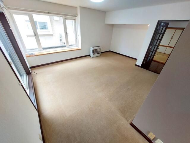 4SLDK Corner Lot House for Sale in Tomakomai, Hokkaido - Thumbnail 4