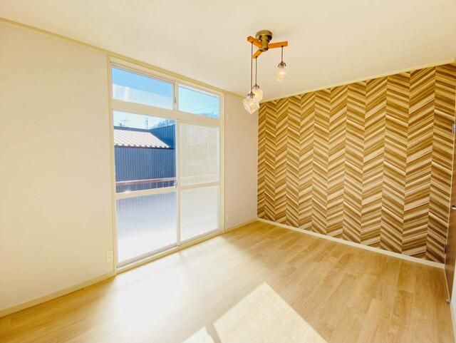 Renovated 3LDK House for Sale in Akiruno, Tokyo - Thumbnail 4