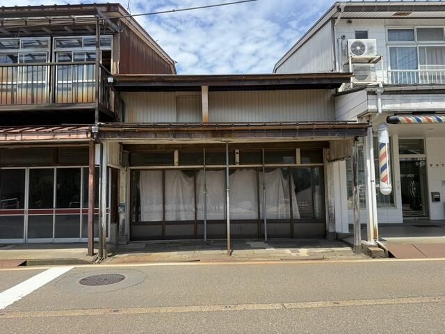 1868 Historic Nagaya House for Sale in Joetsu, Niigata - Thumbnail 2