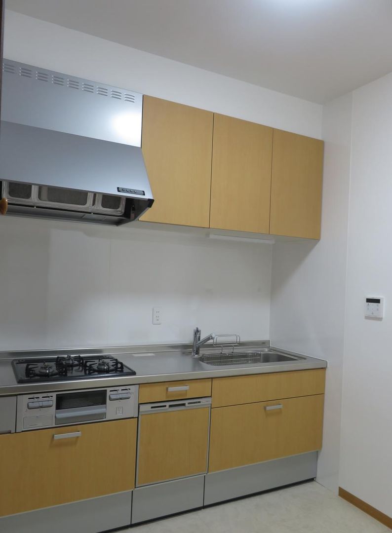 3LDK Top Floor Apartment for Sale in Izumi, Osaka - Thumbnail 4