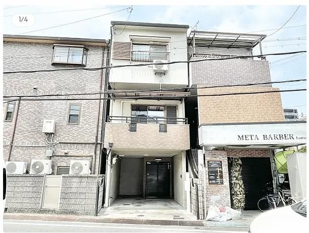 Spacious 4DK House for Sale in Neyagawa, Osaka with Recent Renovations - Thumbnail 2