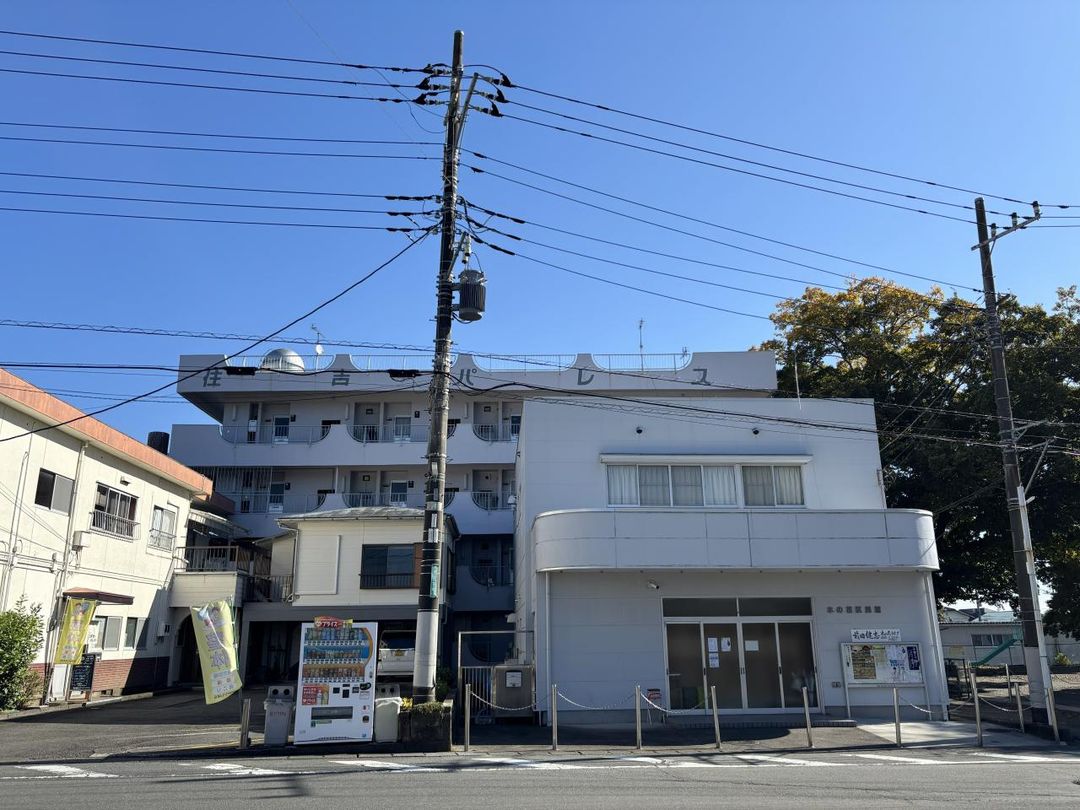 2DK Apartment for Sale in Fujinomiya, Near Fujinomiya Station - Thumbnail 3