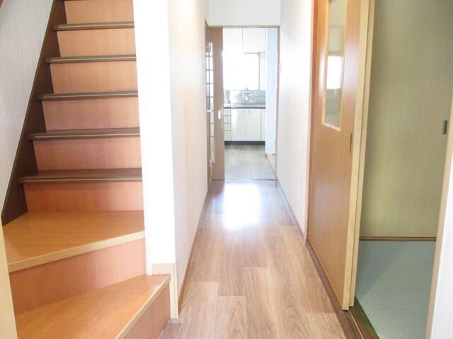 Renovated 3LDK House for Sale in Fujiidera, Osaka - Thumbnail 3