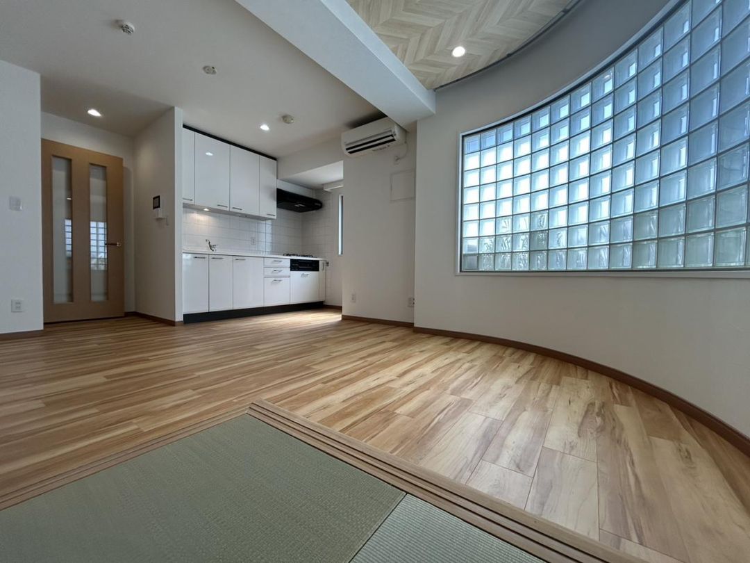 3LDK Apartment for Sale Near Yoga Station, Setagaya, Tokyo - Thumbnail 3