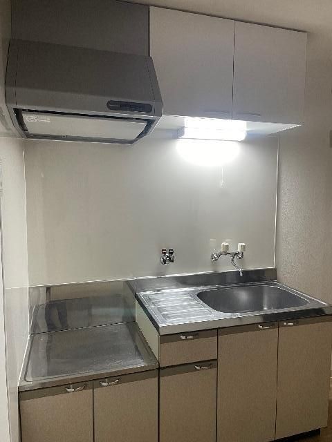 2DK Apartment for Rent in Shijonawate, Osaka - 52,000 Yen - Thumbnail 3