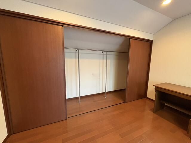 Spacious 4SLDK Detached House in Quiet Yokohama Neighborhood - Thumbnail 4