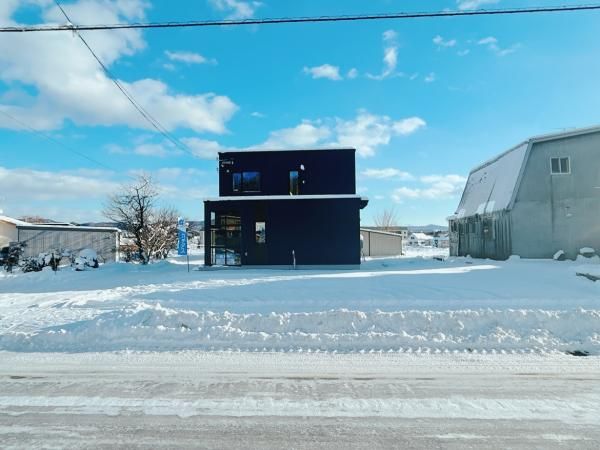 Renovated 4LDK House with Parking for 4 in Engaru, Hokkaido - Thumbnail 2