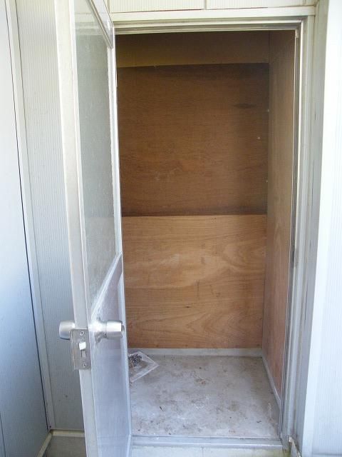 1R Apartment for Rent in Takaoka, Toyama - 19,000 Yen - Thumbnail 3