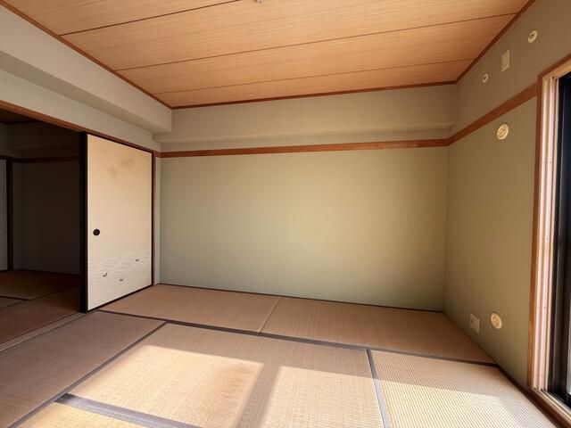 3DK Apartment for Sale in Hirosaki with Panoramic Views - Thumbnail 2