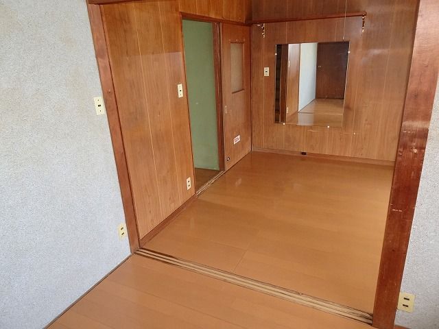 Affordable 5K Detached House in Komatsushima, Tokushima - Thumbnail 3