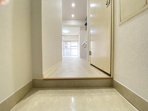 Tamachi Daiya Heights 1R Apartment for Sale in Minato, Tokyo - Thumbnail 3