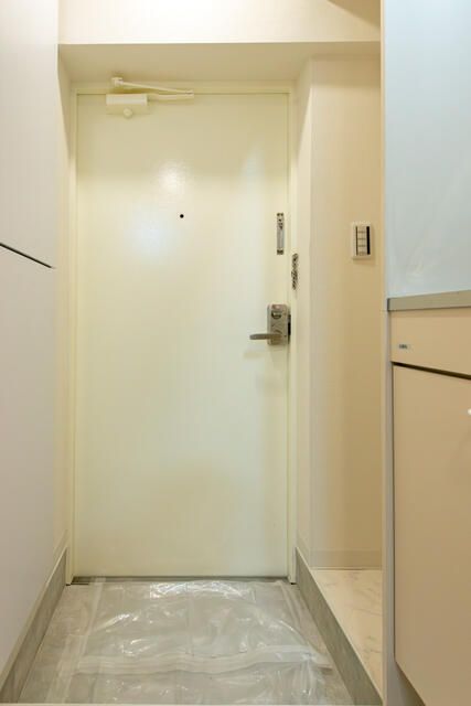 Renovated Studio Apartment for Sale in Shibuya, Tokyo - Thumbnail 2