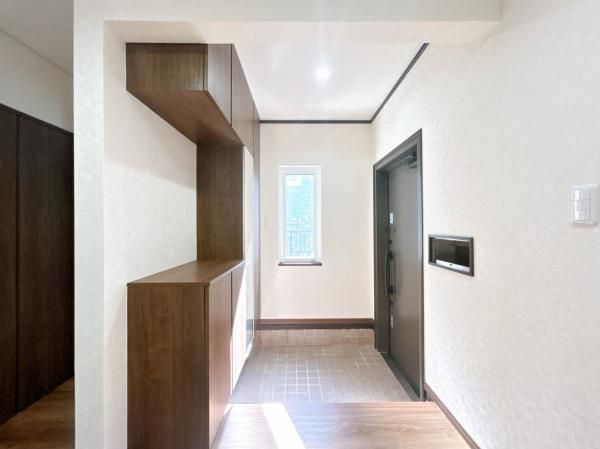 Renovated 4LDK House in Sapporo's Minami Ward - Thumbnail 2