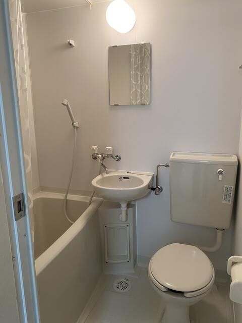 Student Apartment for Rent near Toyama University, Gofuku, Toyama - Thumbnail 4