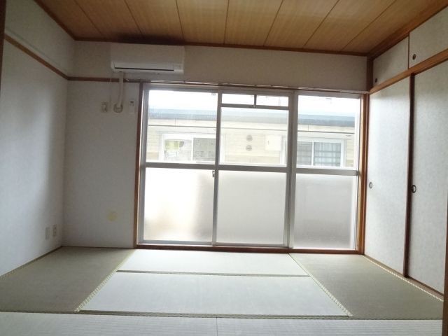 2DK Apartment for Sale near Saga Station, Saga City - Thumbnail 4