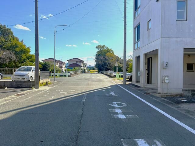 Stylish 4LDK House with Rooftop Balcony in Toyohashi, Aichi - Thumbnail 2