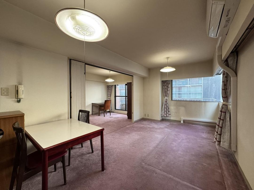 1LDK Apartment for Sale near Yoyogi Station, Shibuya, Tokyo - Thumbnail 4