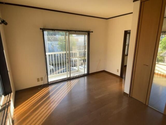 6LDK Family Home on Corner Lot in Okazaki, Aichi - Thumbnail 4
