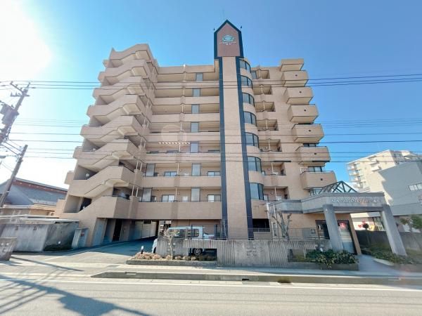 Renovated 2LDK Apartment for Sale in Fukui City - Thumbnail 2