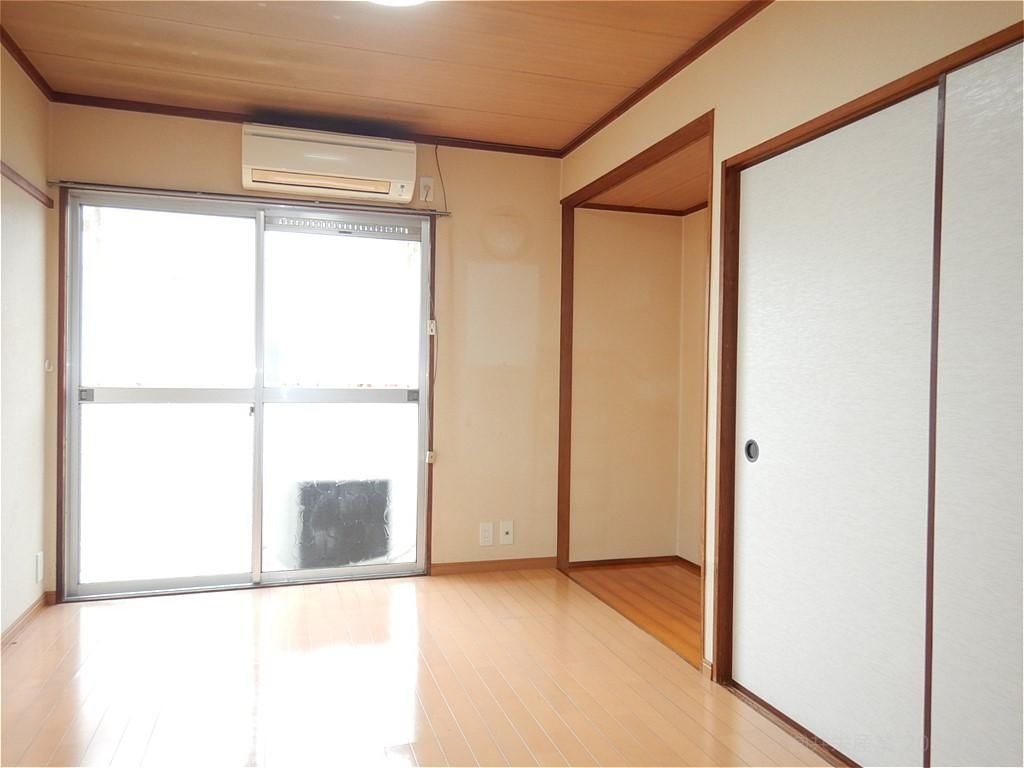 1DK Apartment for Rent in Kirishima, Miyazaki City - Thumbnail 2