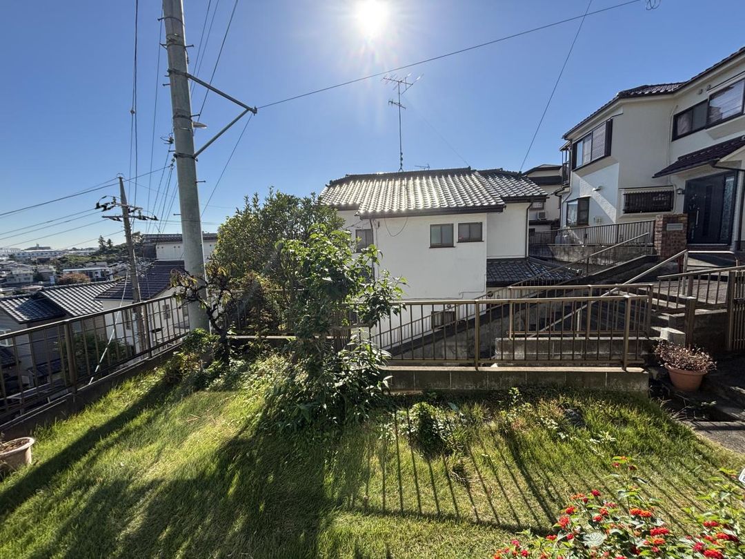 3LDK House for Sale in Ebina, Kanagawa - Panoramic Views - Thumbnail 2