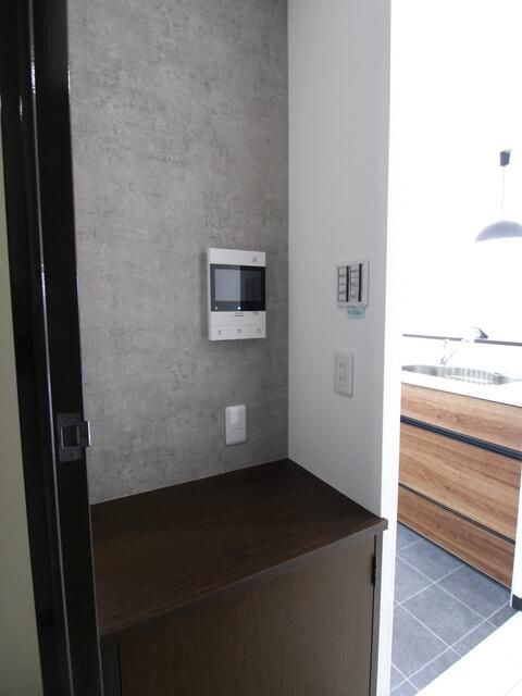 Renovated 3LDK Corner Apartment in Osaka Sayama - 85.44 sqm - Thumbnail 2