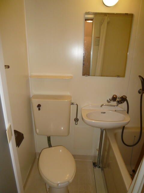 Affordable 1R Apartment for Rent in Himeji, Hyogo - Thumbnail 4