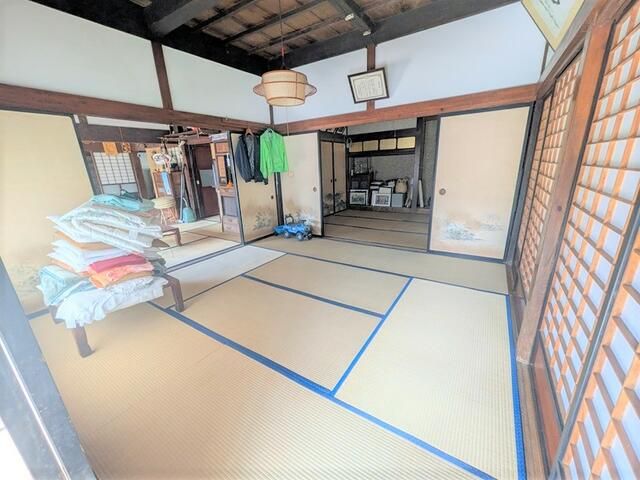 1869 Historic Farmhouse with Land for Sale in Fujikawa, Yamanashi - Thumbnail 2