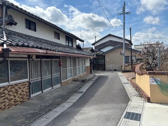 Traditional 5K House in Shigaraki Pottery Town | 2.5M Yen - Thumbnail 3