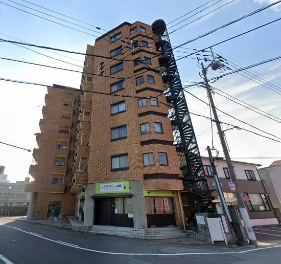 1K Apartment for Sale in Tokushima City, 17.89 sqm - Thumbnail 2