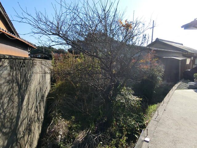 Spacious 5SK House with Large Garden for Rent in Misaki, Osaka - Thumbnail 2