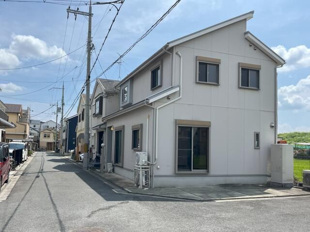 4LDK Detached House for Sale in Fujiidera, Osaka - Thumbnail 2