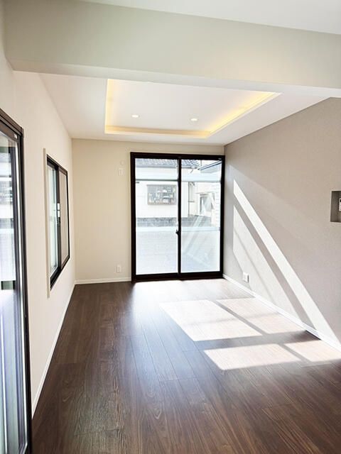 Renovated 3LDK House in Quiet Matsuyama Neighborhood - Thumbnail 3