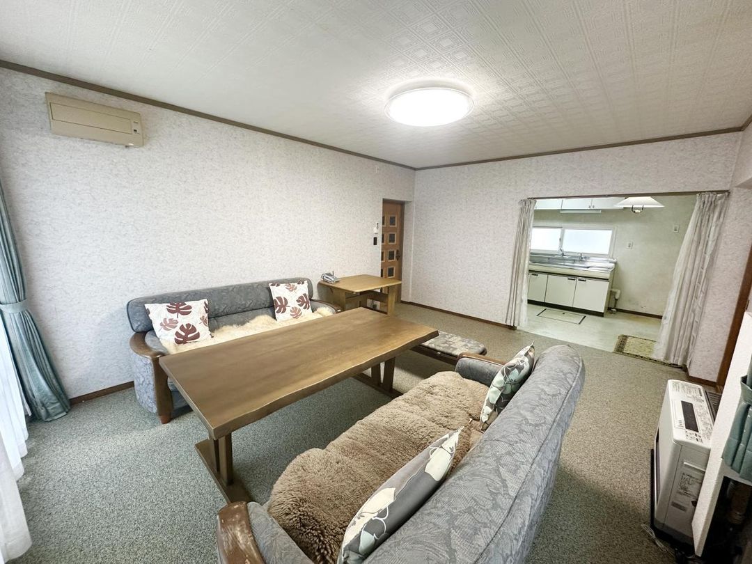 3LDK House for Sale in Sapporo's Nishi Ward, Hokkaido - Thumbnail 4