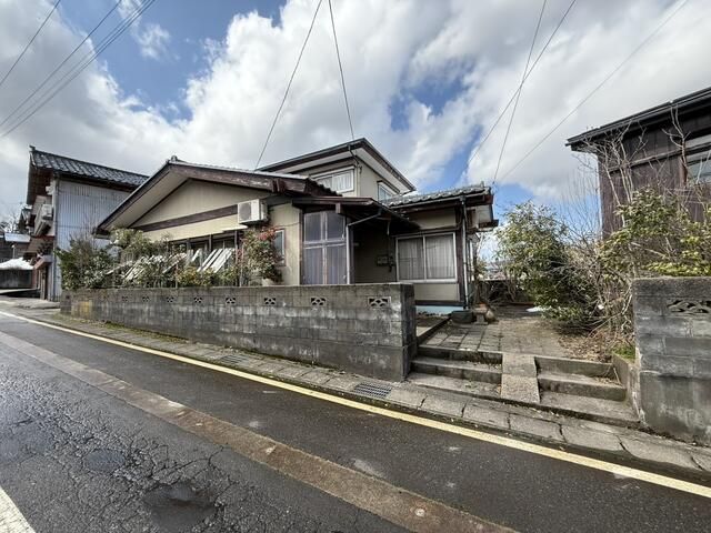 Historic 1907 6DK House for Sale in Kashiwazaki, Niigata - Thumbnail 2