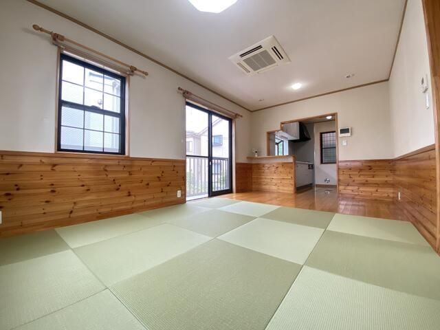 South-Facing 3LDK House for Sale in Yokohama Minami Ward - Thumbnail 4