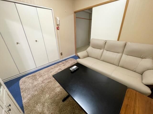 2K Condo with In-Room Hot Spring in Quiet Shizuoka Villa Area - Thumbnail 2