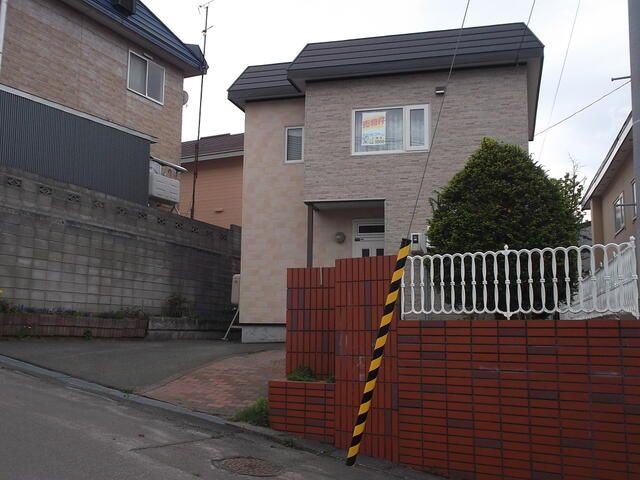 4LDK Detached House for Sale in Otaru, Hokkaido with Renovation - Thumbnail 3