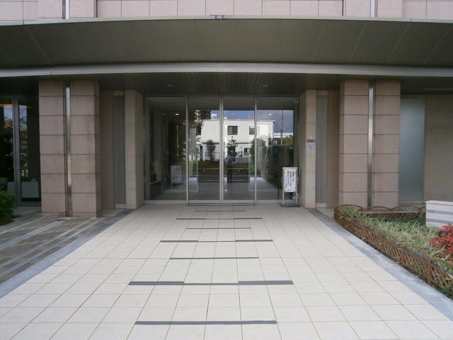 3LDK Apartment for Sale in Hirakata, Osaka - 70.39 sqm - Thumbnail 2