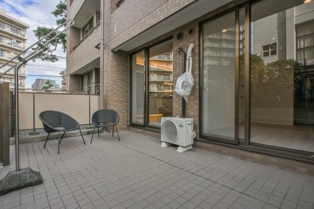 3LDK Apartment for Sale in Suginami, Tokyo - Renovated with Garden - Thumbnail 2