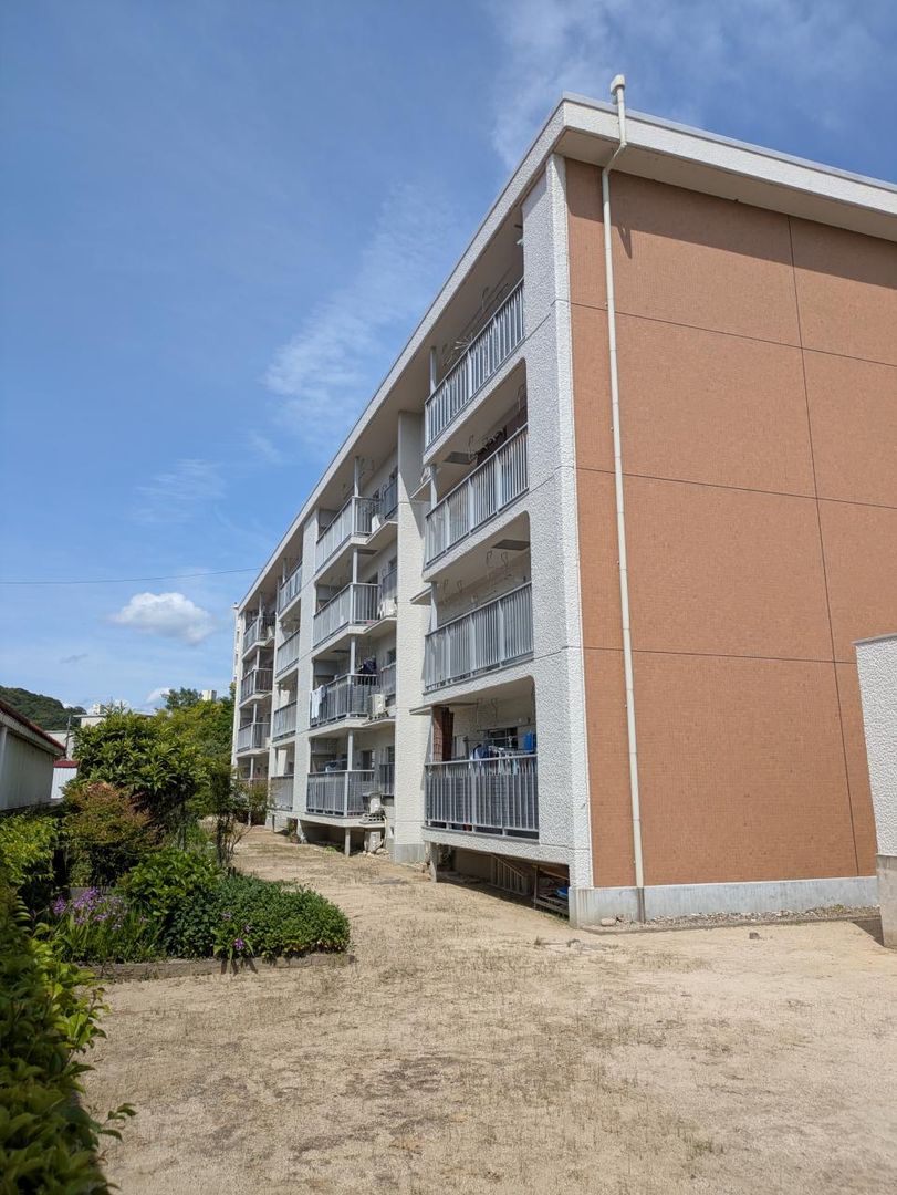 4DK Apartment for Sale in Asakita-ku, Hiroshima - Thumbnail 2