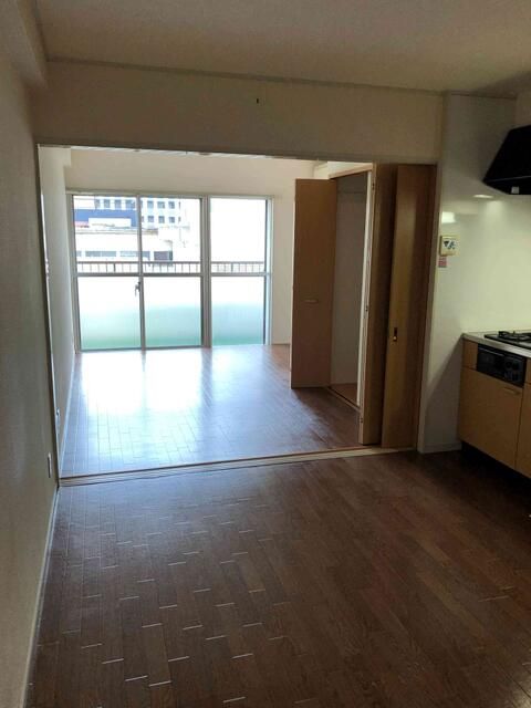 1DK Apartment for Sale in Kinshicho, Sumida, Tokyo - Thumbnail 3