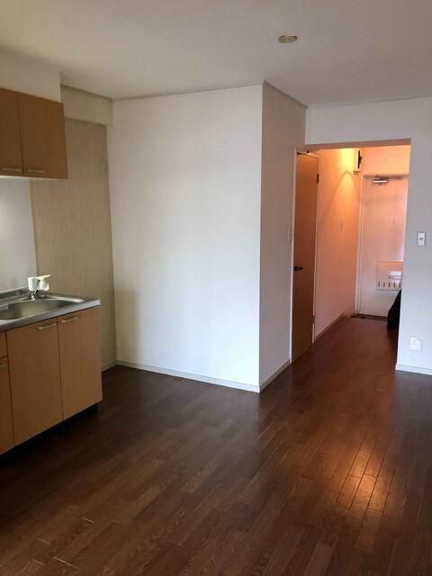 1DK Apartment for Sale in Kinshicho, Sumida, Tokyo - Thumbnail 4