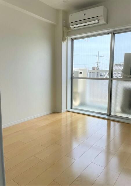 1LDK Apartment for Sale in Okusawa, Setagaya, Tokyo - Thumbnail 3