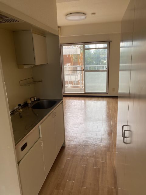 1R Apartment for Sale in Saijo, Higashihiroshima | 20.94 sqm - Thumbnail 4