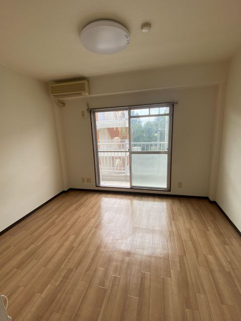 1R Apartment for Sale in Saijo, Higashihiroshima | 20.94 sqm - Thumbnail 3