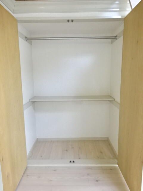 1K Apartment for Rent in Mito, Ibaraki - 19,000 Yen - Thumbnail 4