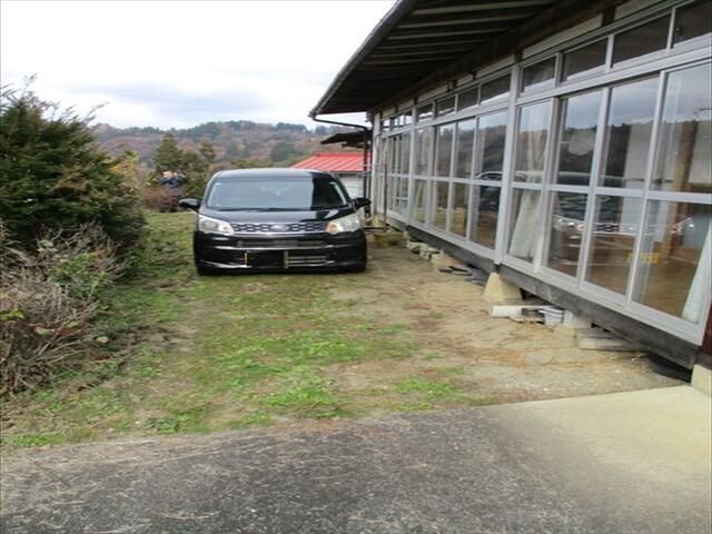 Spacious 7K House on Large Plot in Nagano Countryside - Thumbnail 3
